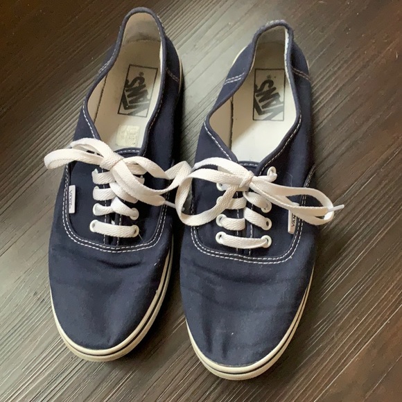 Vans - Picture 3 of 6